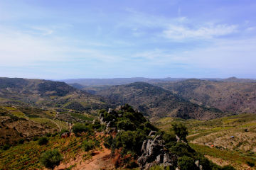 Rotas das Elevações Sagradas no Alto Douro Vinhateiro